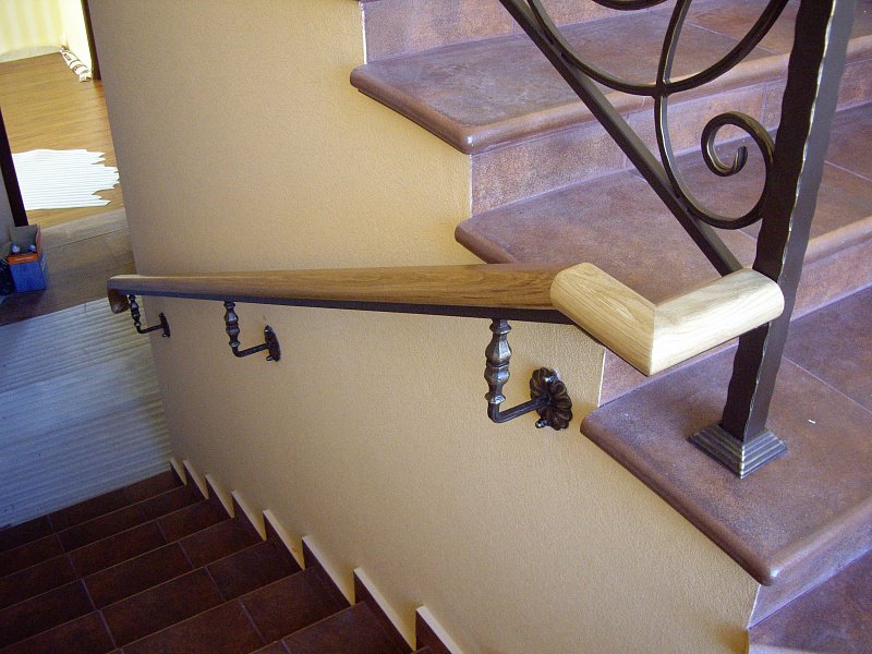 Угловая ступень Mytho Rubino, Gres de Aragon